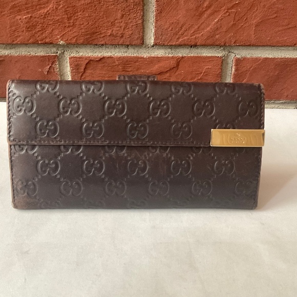 Gucci Guccissima Brown GG Leather Long Snap Closure Wallet